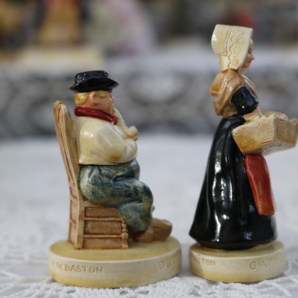 Sebastian Miniatures - Dutchman and Tulips - Picture 6 of 10